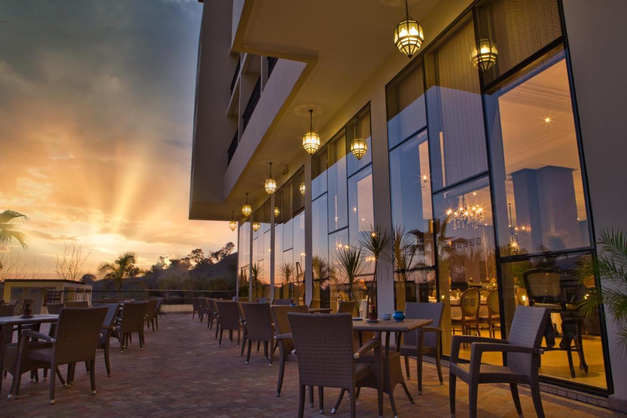 Palais Medina Riad Resort Fes Exterior photo The Sky Bar